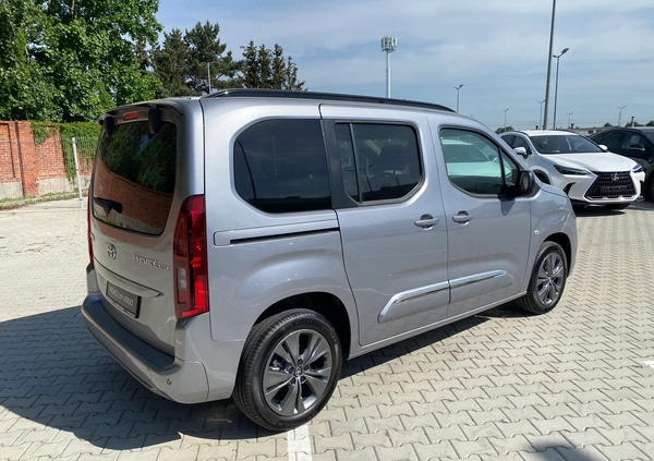 Toyota Proace City Verso cena 162900 przebieg: 15, rok produkcji 2023 z Poznań małe 191